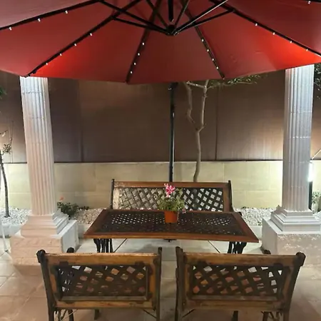 Iri N 2 Con Un Bano Compartido , Balcon Frühstückspension